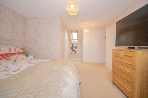 34 Catterick Way, Hamilton, Leicester, LE5 1ER