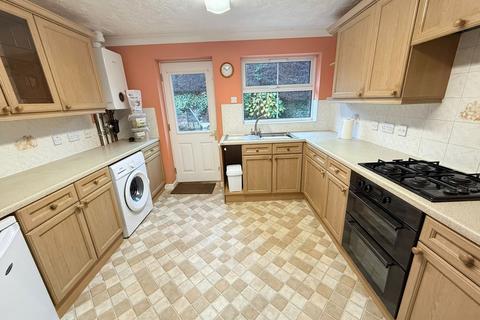 3 bedroom detached bungalow to rent, Rendells Meadow, Bovey Tracey, TQ13