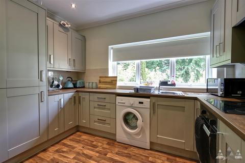 2 bedroom semi-detached house for sale, Summerfield Road, Chesterfield S40