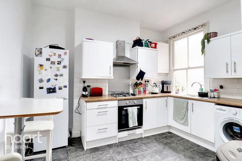 3 bedroom apartment to rent, 45 Paulet Road, London