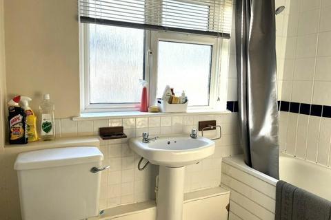 1 bedroom flat for sale, Hanover Way, Windsor, Berkshire, SL4 5NN