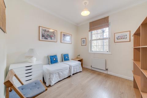 4 bedroom terraced house for sale, Sovereign Crescent, London