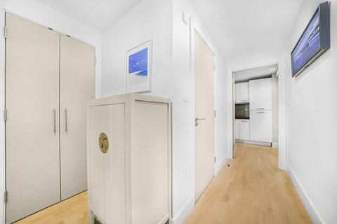 1 bedroom flat to rent, High Timber Street, London