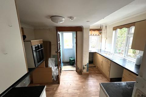 124 South Road, South Ockendon, RM15 6DA