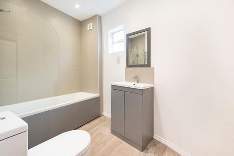 1 bedroom flat for sale, Lyme Street, London