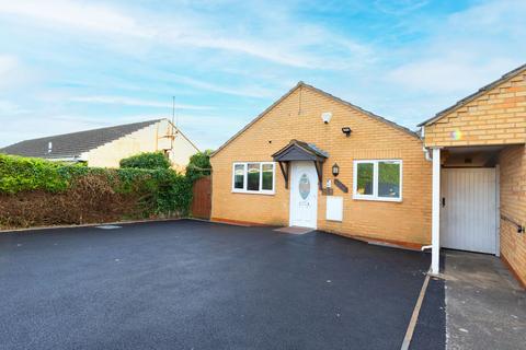 3 bedroom detached bungalow to rent, Cornfield Way, Ashton-Under-Hill, WR11