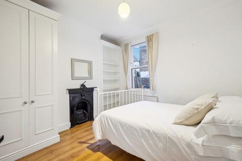 2 bedroom flat for sale, Holyport Road