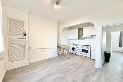 2 bedroom flat to rent, 47 Chippenham Road, London W9