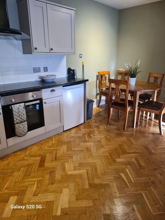 Kitchen/dining area