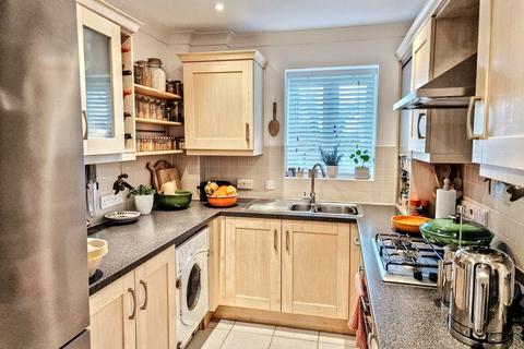 3 bedroom end of terrace house for sale, Bridport