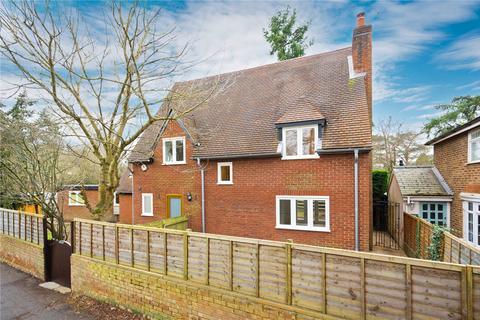 5 bedroom detached house to rent, Hare Lane, Claygate, Esher, Surrey, KT10