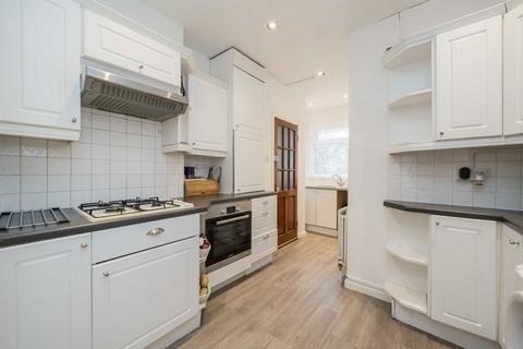 2 bedroom flat for sale, Arlington Road, London W13