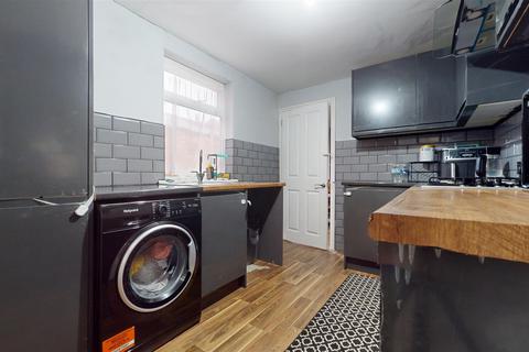 3 bedroom terraced house for sale, Aylesbury Street, Wolverton, Milton Keynes