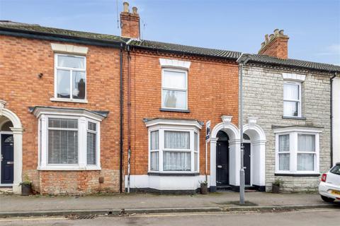 3 bedroom terraced house for sale, Aylesbury Street, Wolverton, Milton Keynes