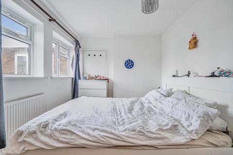 1 bedroom flat for sale, St. Mark's Hill, Surbiton, Greater London, KT6 4LU