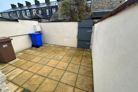 2 bedroom terraced house to rent, Ann Street, Barrowford, Nelson