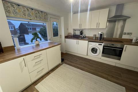 3 bedroom terraced house to rent, Brecon Place, Perkinsville, Chester Le Street