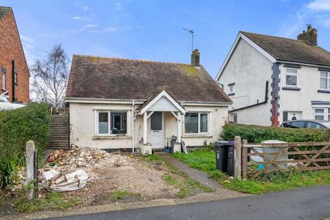 2 bedroom bungalow for sale, St. Huberts Drive, Skegness, Lincolnshire, PE25 2LS