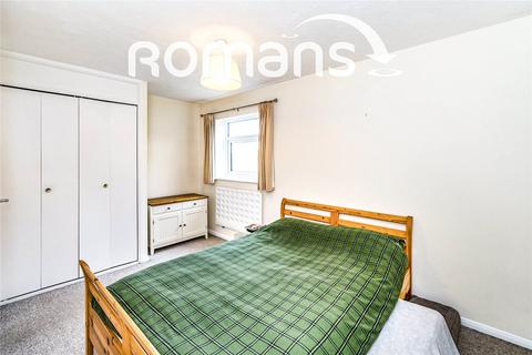 25 Lowden Close, Badger Farm, Winchester, SO22 4EW