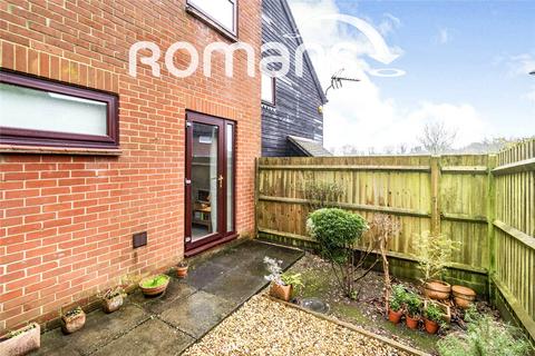 25 Lowden Close, Badger Farm, Winchester, SO22 4EW