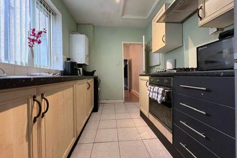 2 bedroom end of terrace house for sale, Prior Street, Bootle, Liverpool, Merseyside, L20 4PS