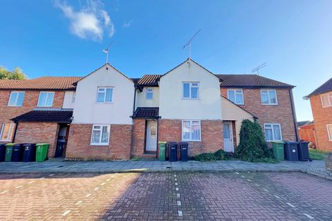 2 bedroom terraced house to rent, Sheering Court, Rayleigh, Essex