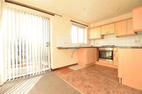 2 bedroom semi-detached house to rent, Phoenix Court, Batley WF17