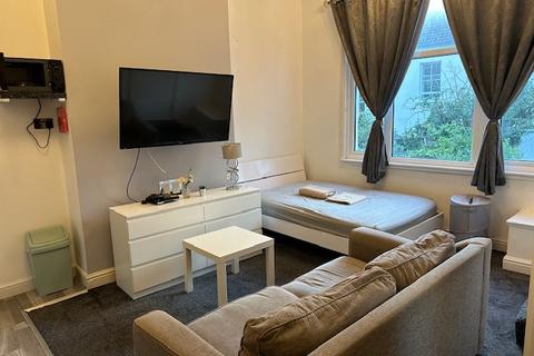 Studio to rent, Eaton Place, Brighton BN2