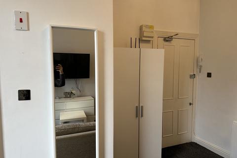 Studio to rent, Eaton Place, Brighton BN2