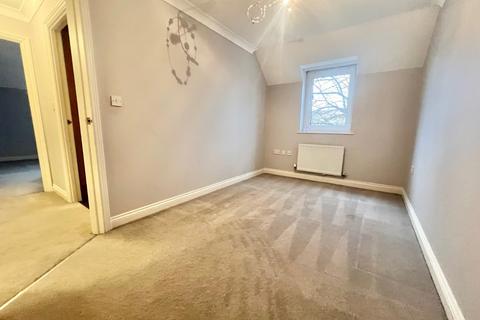 2 bedroom flat to rent, Marion House, Park Gate SO31