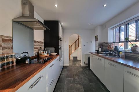 3 bedroom terraced house for sale, Simms Lane, Hollywood