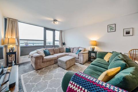 2 bedroom flat for sale, New Park Road, Brixton Hill, London, SW2