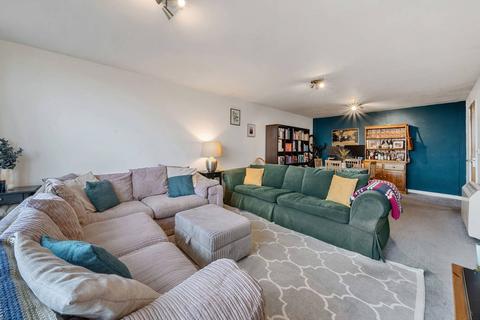 2 bedroom flat for sale, New Park Road, Brixton Hill, London, SW2