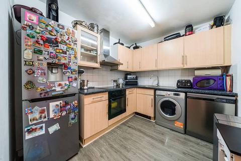 2 bedroom flat for sale, New Park Road, Brixton Hill, London, SW2