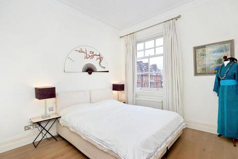 3 bedroom apartment to rent, Hall Road, London NW8