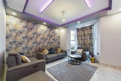 7 bedroom house for sale, St. Albans Road, Ilford