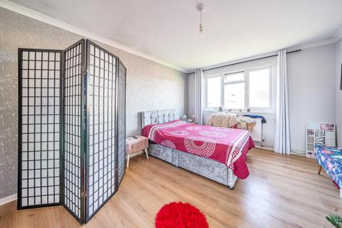 1 bedroom maisonette for sale, Slough,  Berkshire,  SL2