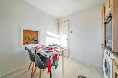 1 bedroom maisonette for sale, Slough,  Berkshire,  SL2