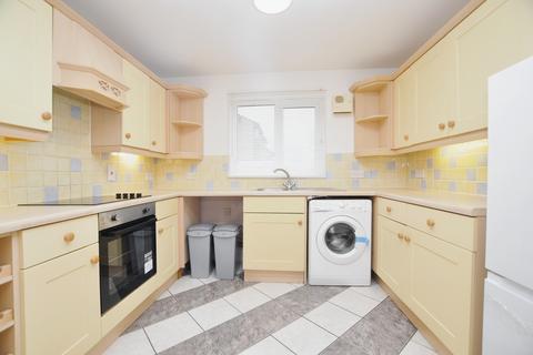 2 bedroom flat to rent, Perrin Place, Old Moulsham