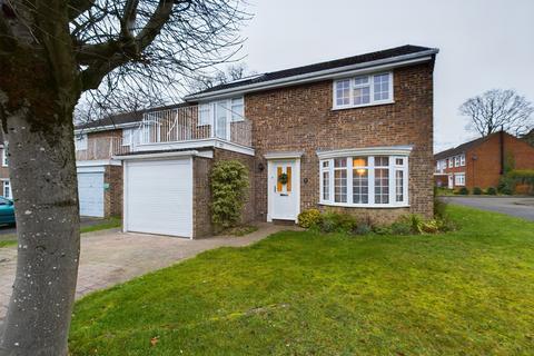 4 bedroom detached house for sale, Sheridan Crescent, Tadley, RG26