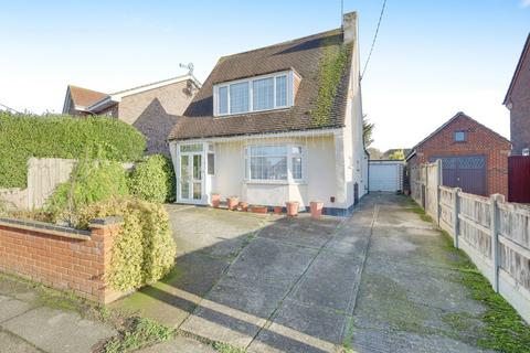 4 bedroom detached house for sale, Fleet Road, Benfleet, SS7