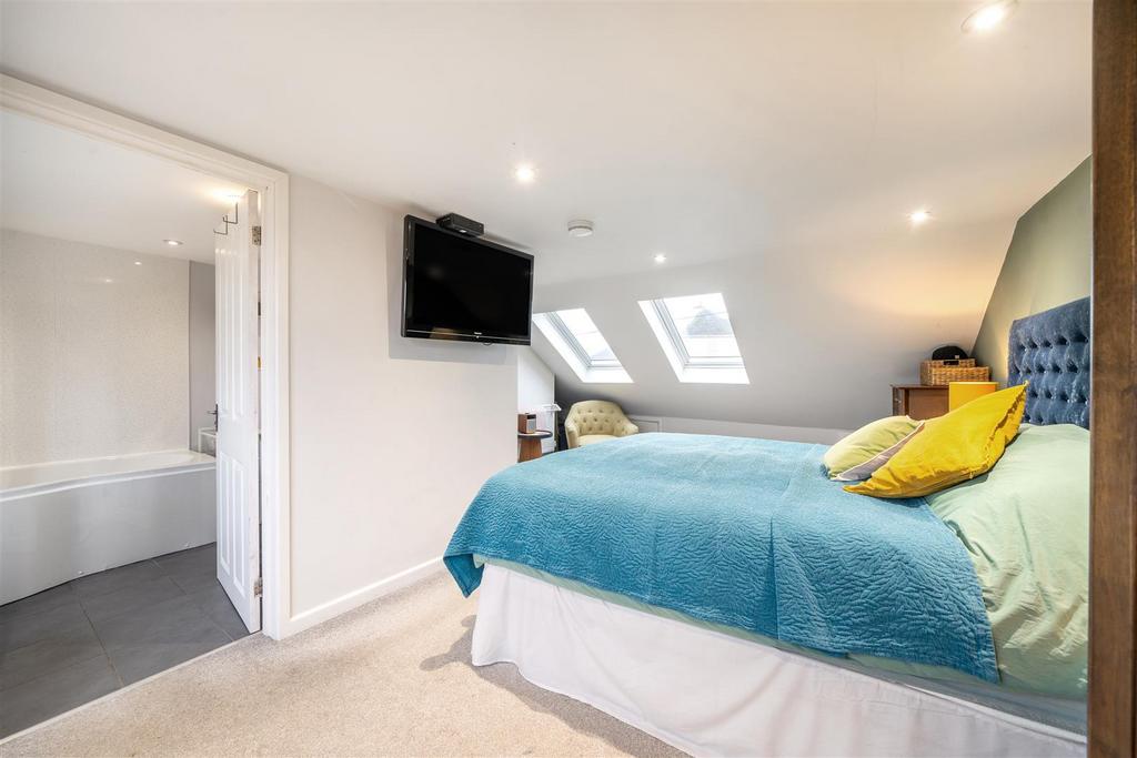 Pomphlett Master Suite..JPG