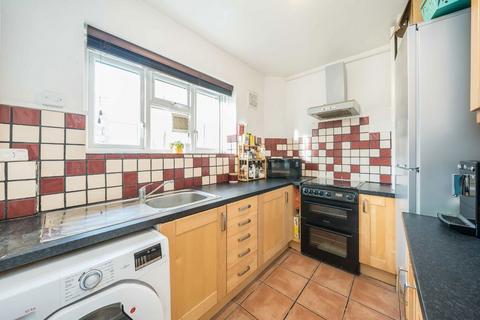 1 bedroom flat for sale, Aldrington Road, London SW16