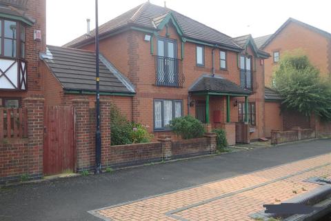 Monins Avenue, Tipton DY4