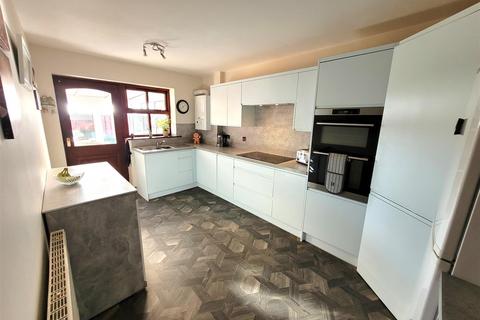 2 bedroom semi-detached bungalow for sale, Green Lane West, Preston PR4