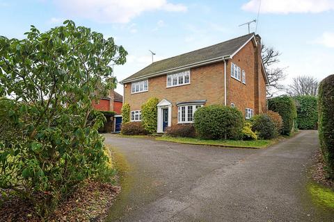 5 bedroom detached house for sale, Wood Road, Surrey GU26