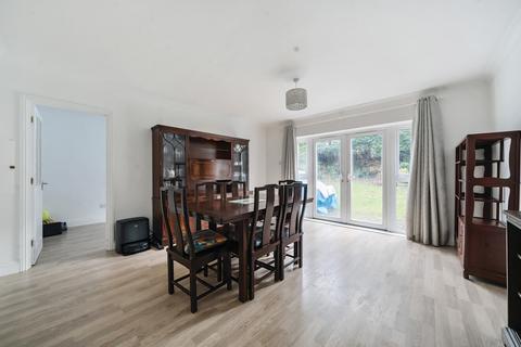 5 bedroom detached house for sale, Wood Road, Surrey GU26