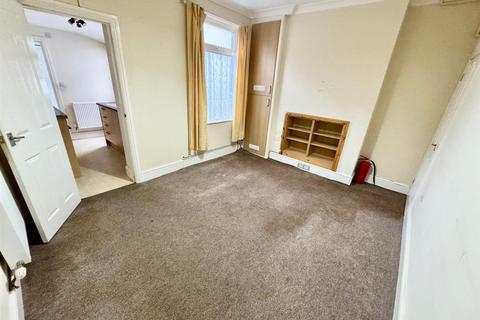 2 bedroom terraced house for sale, Nelson Street, Scarborough