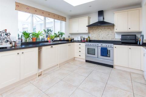 3 bedroom semi-detached house to rent, Marbles Road, Newick