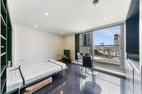 Studio to rent, Pan Peninsula Square, Canary Wharf, London, E14